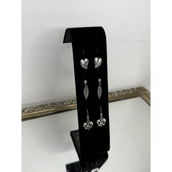 Set of three Silver Tone Vintage Earrings, Silver Heart Studs, Leave Drop Earrin - Picture 10 of 10
